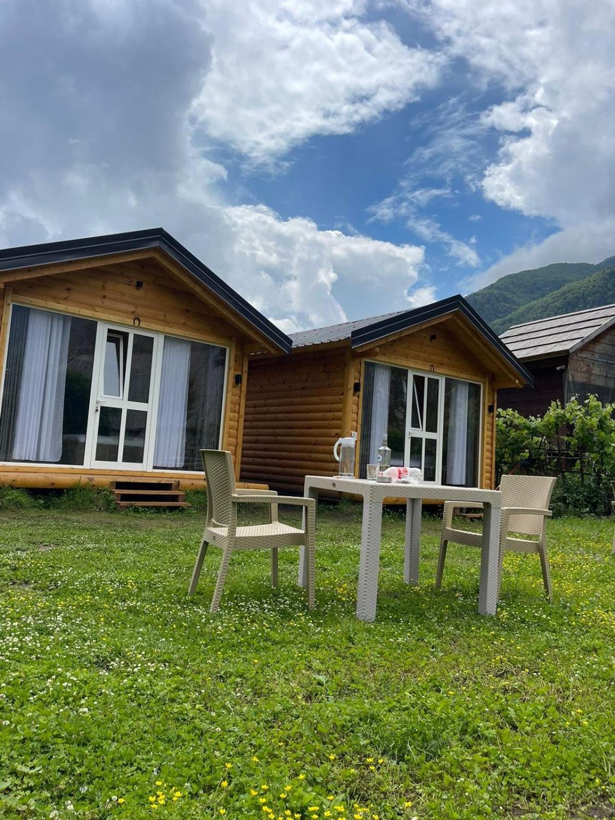 Thethi Mountain Villas Esterno foto