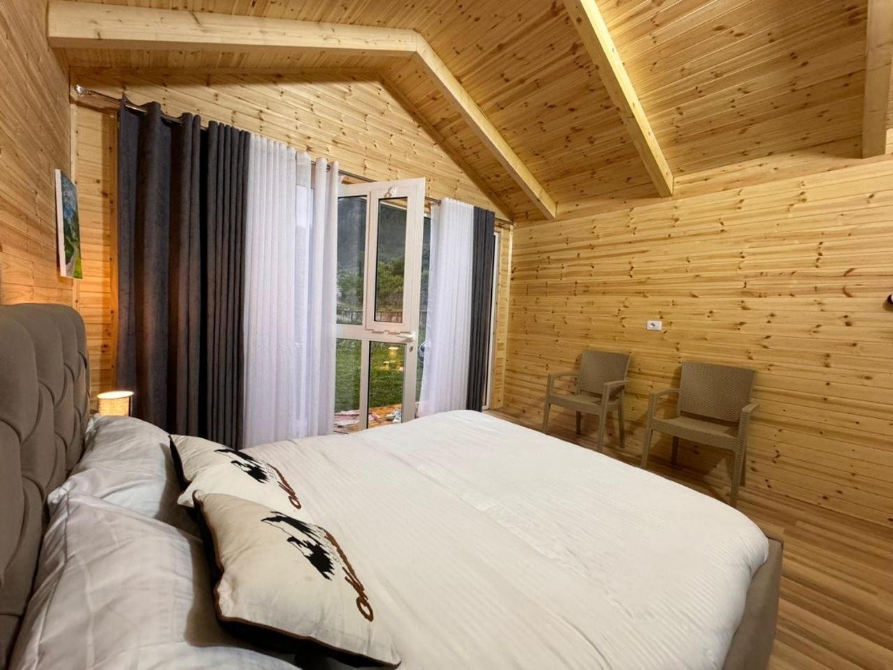 Thethi Mountain Villas Esterno foto