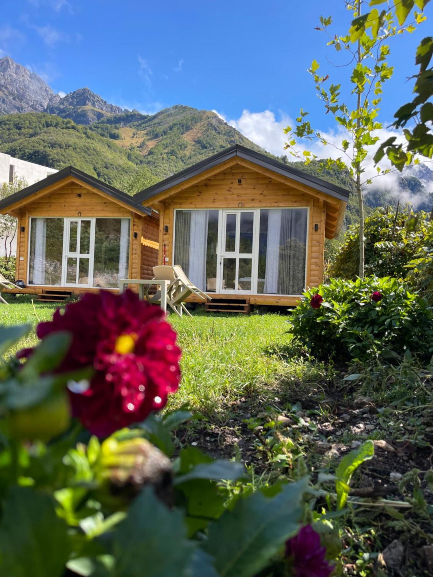 Thethi Mountain Villas Esterno foto